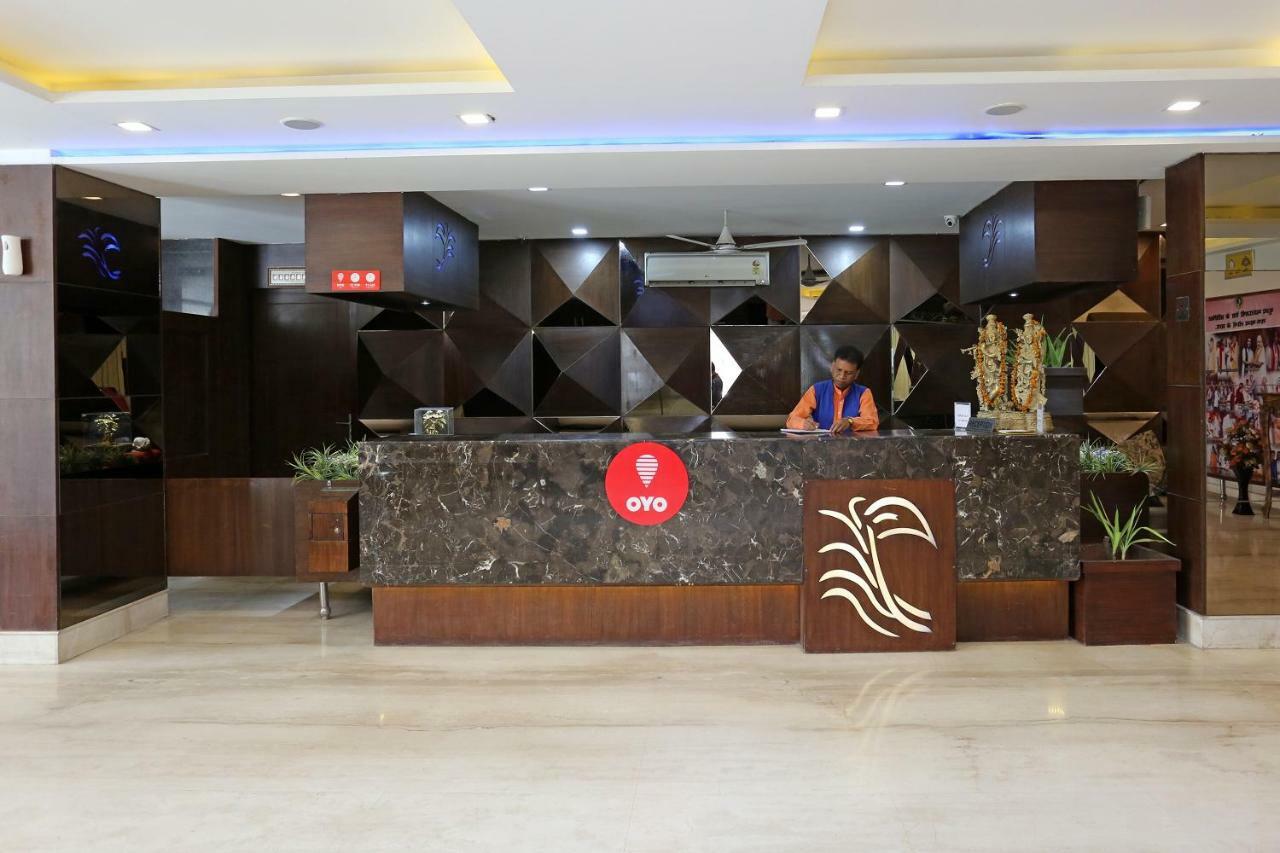 Oyo 13564 Near Prem Mandir Hotel Mathura Exterior photo
